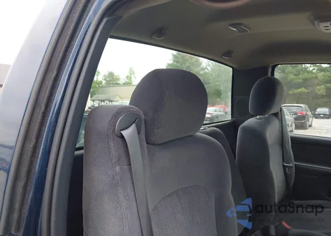 2001 Chevrolet Silverado 1500 Ls из США, поврежденный, VIN 1GCEK14T41E271738